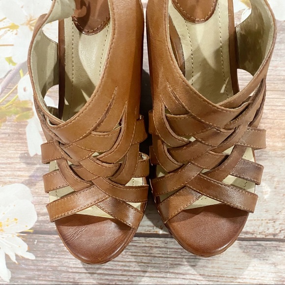 Frye 'Corrina Strappy' Wedge - Picture 3 of 6